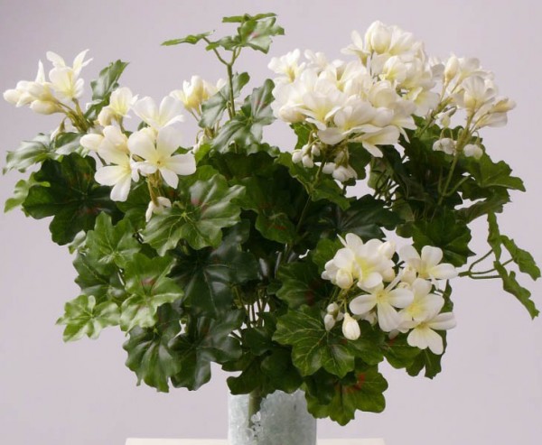 Geranien Kunstblume mit 116weißen Blüten, Höhe und Durch. ca. 40cm