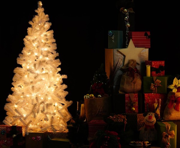 Tannenbaum künstlich mit 210cm und 288 LED Lampen mit weißen PVC Nadeln B1