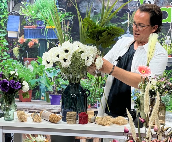 Jutebänder rot mit 12 x 300cm aus Bastfasern zum verschnüren von Blumensträußen